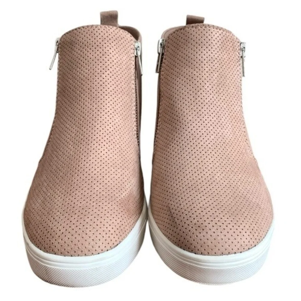Time and Tru Dusty Rose Wedge Ankle Booties Women’s Size 9